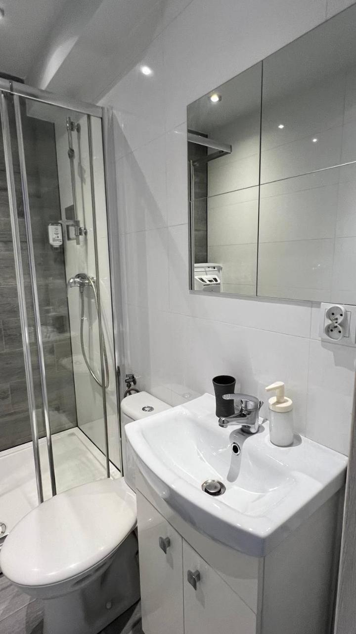 Urbanestcitycenterapartment/Kob2A Katowice Buitenkant foto